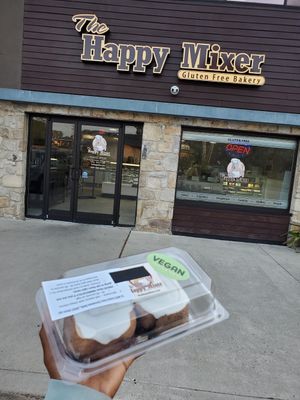 Cinnamon rolls at The Happy Mixer in Wayne