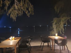 Ausblick auf Meer at Charcoal Bay Wine & Grill in Koh Tao