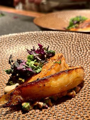 Chou rave cuit en croûte de miso d’épeautre, choux croquants et de Bruxelles , risotto d’épeautre at Entropy in Brussels