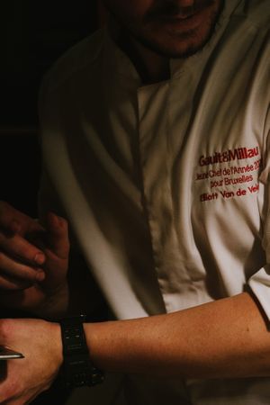 Selected by Gault & Millaut to represent vegan gastronomy 
🌱 Entropy restaurant, plant based gastronomy 
🍀Young chef of the Year 2025 
🌱Discovery of the year 2023 at Entropy in Brussels