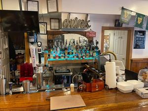 full bar at Old Dominion Doggery & Burger in Strasburg