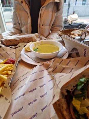 Lentil Soup and Yufka in the back at doen doen® kebap in Stuttgart