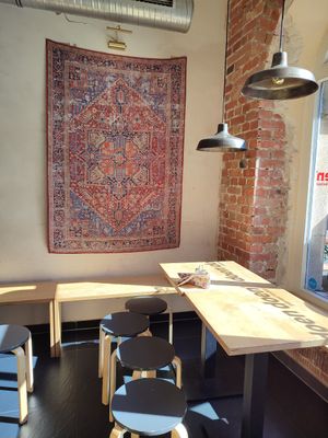 Interior seating at doen doen® kebap in Stuttgart