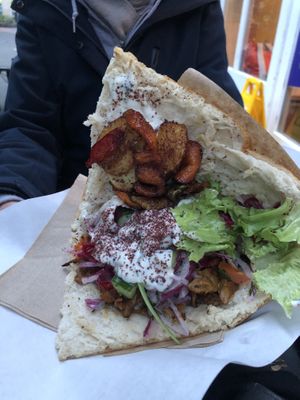 Döner   at doen doen® kebap in Stuttgart