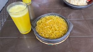 Menu of the day (soup and juice) at La Villa 99 in Bogota