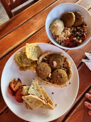 The dip dish at Babaganoush in Santa Marta