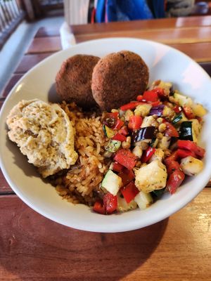 The vegan poke at Babaganoush in Santa Marta