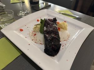 Rotkohlroulade mit Pü  at Ollis Restaurant in Herne