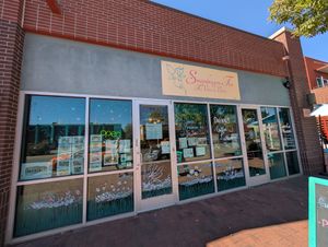 outside at Snapdragon Tea in Albuquerque