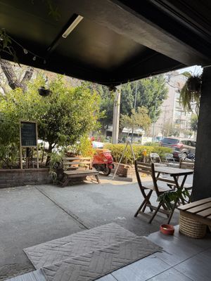 Exterior   at Veganiztlán in Mexico City