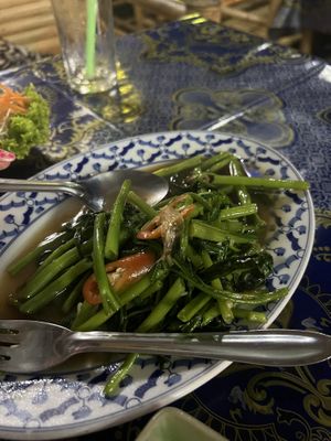 morning glory   at Mama Kitchen in Ao Nang