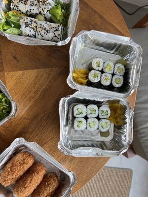 Avocado and cucumber maki   at Tokyo Ichiban in Colombo