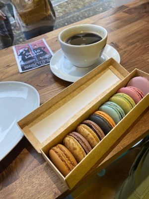 8er Packung   at La Parisienne Macaronnerie in Freiburg