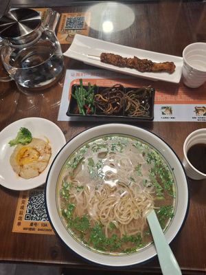  at Baiyi Vegetables Lanzhou Sulamian - 百易素食·素拉面（元大都店) in Beijing