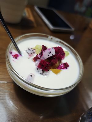 Yoghurt at Baiyi Vegetables Lanzhou Sulamian - 百易素食·素拉面（元大都店) in Beijing