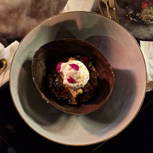 Save the earth (chocolate, coconut ice cream, baklava) at Le Ambrosia in New Delhi