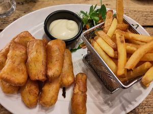 Tofu fingers with fries and vegan mayo at Quay Street Kitchen in Galway
