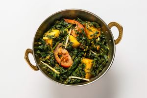 Saag Aloo:
Spinach and potatoes with Indian spices. at Tandoor King Indian Restaurant in Karlovy Vary