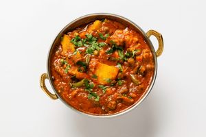 Vegetable Vindaloo:
A very spicy mixed vegetables dish prepared with hot chili, and potatoes. at Tandoor King Indian Restaurant in Karlovy Vary