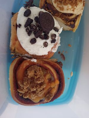 September special: Oreo and apricot at Have A Roll in Brussels