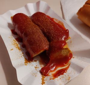 Vegan curry at WITTY'S Bio Currywurst am Wittenbergplatz - Kiosk in Berlin