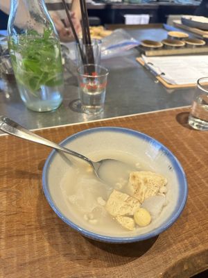 Soup as starter   at Xiao Xiao Place in Taipei