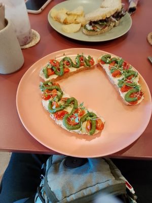 Hummus Toasts at Buen Confidente in Merida