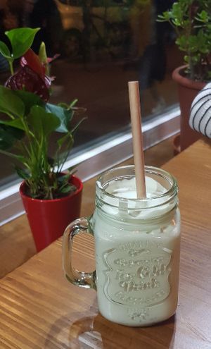 Avocado-coconut lassi at Umi Vegan in Berlin