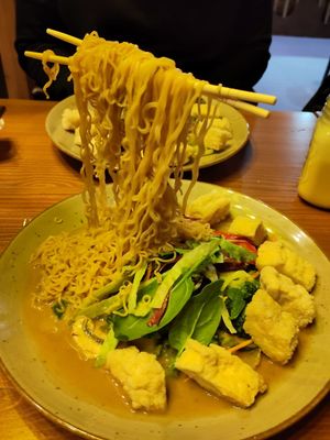 Flying Singapore at Umi Vegan in Berlin