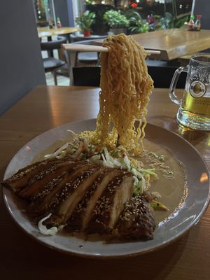 Flying Singapore, vegetables, peanut-herbsauce, saitan duck  at Umi Vegan in Berlin