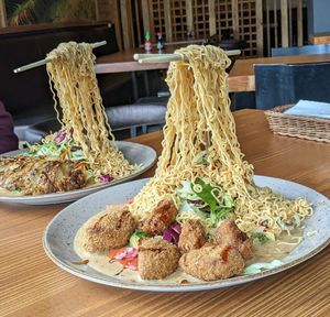 Flying noodles at Umi Vegan in Berlin