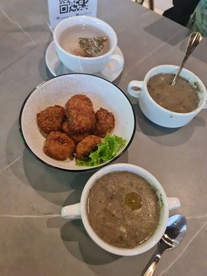 Mushroom Friiters & Truffle Mushroom Soup ~ 8/2/23 at nomVnom Cafe in Johor Bahru