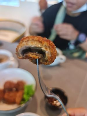 Juicy ~ 8/2/23 at nomVnom Cafe in Johor Bahru