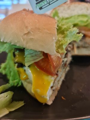 Juicy mayo Cheeze ~ 8/2/23 at nomVnom Cafe in Johor Bahru