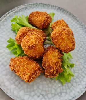 Homemade bananas fritters ~ 9/2/23 at nomVnom Cafe in Johor Bahru