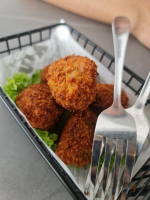 Mushroom Fritters 🍄 ~ 21/7/23 at nomVnom Cafe in Johor Bahru