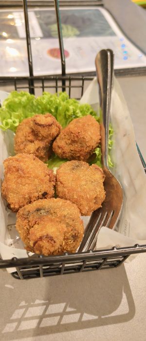 Fried mushrooms at nomVnom Cafe in Johor Bahru