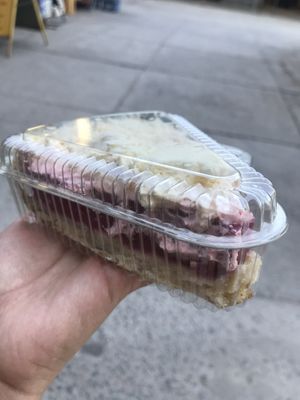 pie frambuesa  at Come Como Cabra in Nunoa