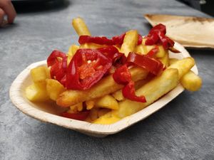 Belgium Fries Chili-Cheezy Vegan at Smashup! in Aachen