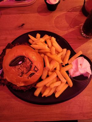 Richtig lecker, es stehen viele vegane Optionen auf der Karte, inkl Soßen und auch einen Nachtisch, der Lava cake ❤️ Das Personal ist super freundlich! Kommen wieder :) at Smashup! in Aachen