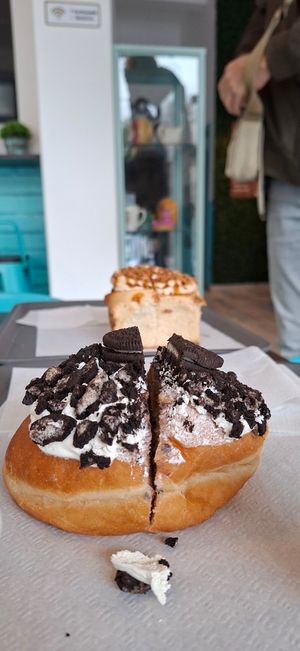 The big dandy and cinnamon roll at Cloud Doughnuts in Fatima