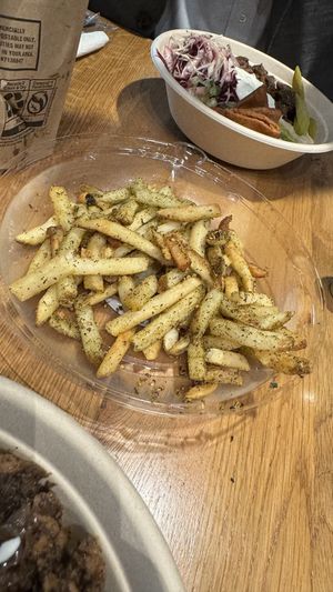 Fríes  at Falafel Inc in Washington