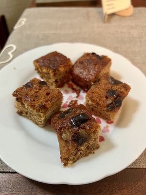 Little cakes  at Blaeberry House in Inverness