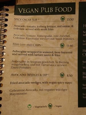 Veganer Speisekartenteil....zudem klare Kennzeichnung auch bei den anderen, z.T. vegetarischen Gerichten at Oscar Wilde's in Freiburg