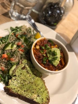 Baker’s Lunch with Vegan Chili  at Le Pain Quotidien - Rye in Rye