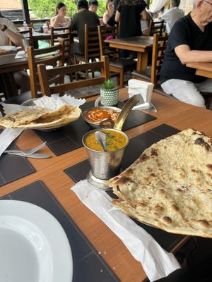 Masala vegano com pão de alho   at Bawarchi in Sao Paulo