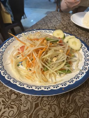 Papaya salad vegetarian  at Tonkow in Koh Lipe