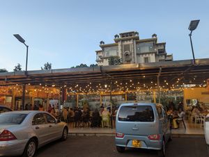 Food court at Original Maru Bhajia in Nairobi