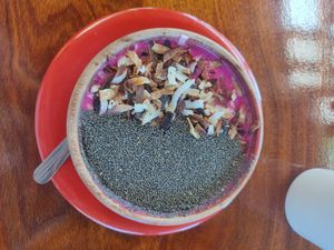 Smoothie bowl with oat milk and no granola at Tranquilo Cafe in Corn Islands
