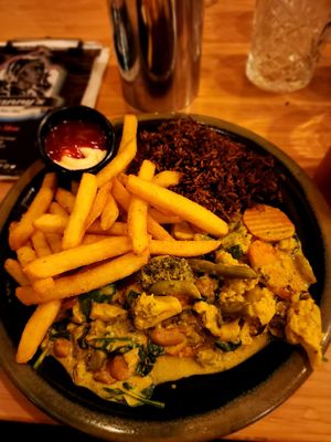 Vegan Curry w/Chips & Rice at Nanny's Eatery in Auckland